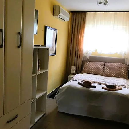 Sun Garden Apartment *